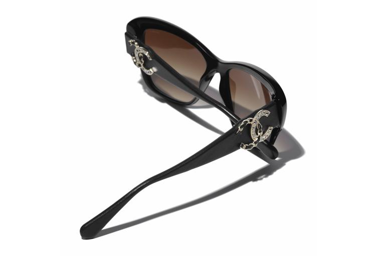 Alfa Vision Optika_Chanel suncane naocalebutterfly-sunglasses-black-acetate-acetate-packshot-alternative-a71439x08101s2251-8845117620254
